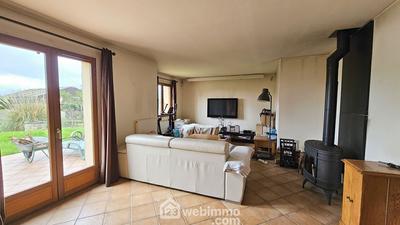 Maison - 137 m² - 5 pièces