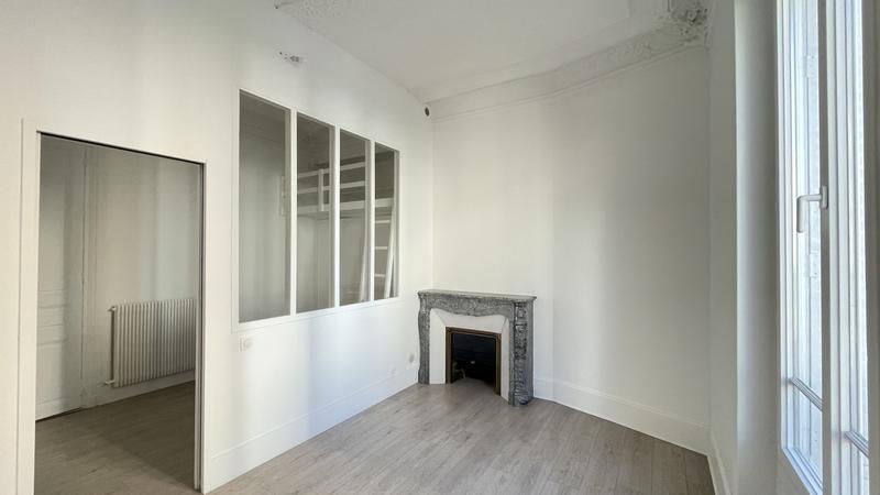 Appartement - 160 m² - 5 pièces