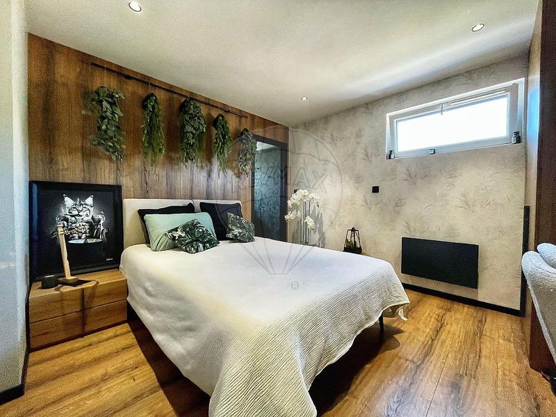 Maison - 150 m² - 5 pièces