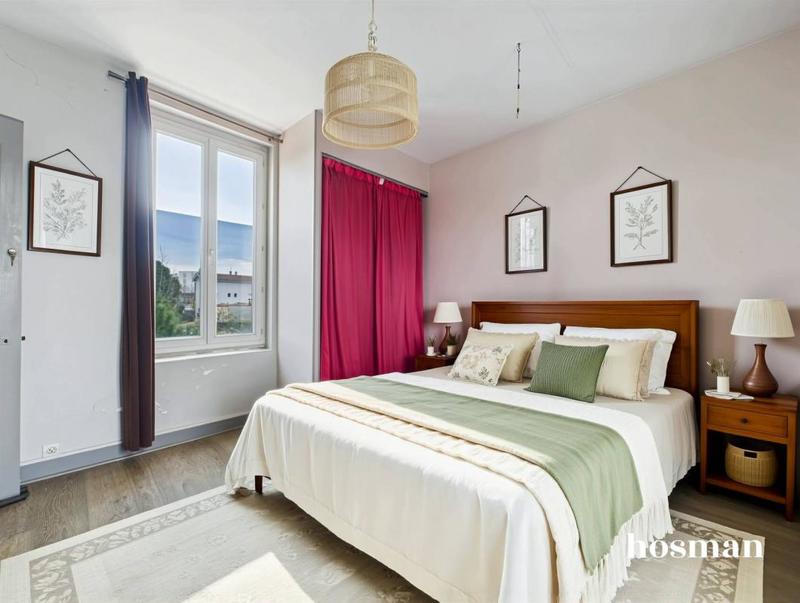 Maison - 93 m² - 4 pièces