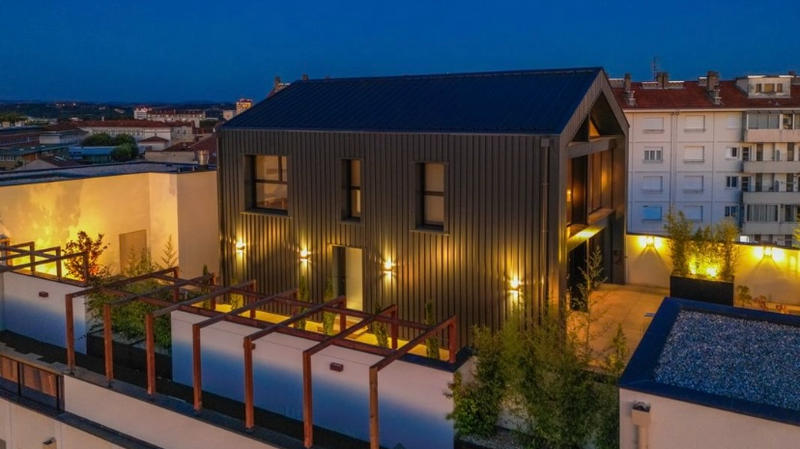 Maison - 121 m² - 7 pièces