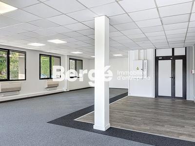 Bureau - 93 m²