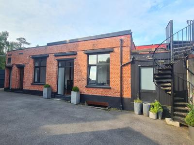 Loft - 76 m² - 2 pièces