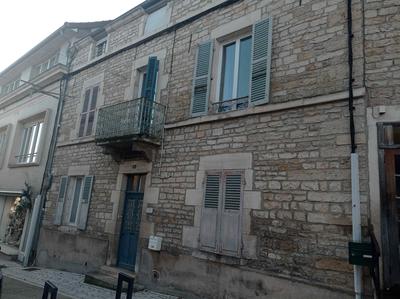 Maison ancienne - 176 m² - 8 pièces