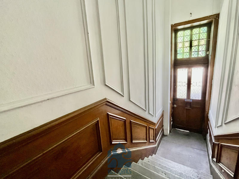 Maison - 226 m² - 8 pièces