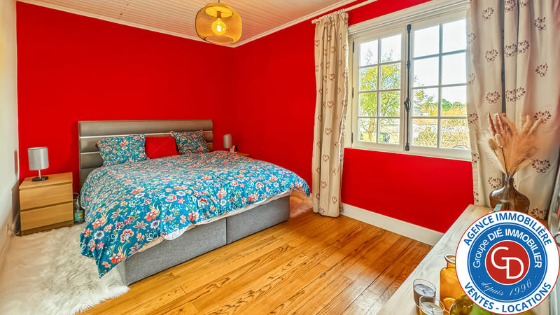 Maison - 207 m² - 8 pièces