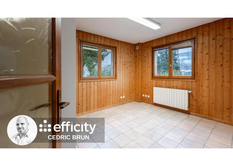 Bureau - 116 m² - 6 pièces