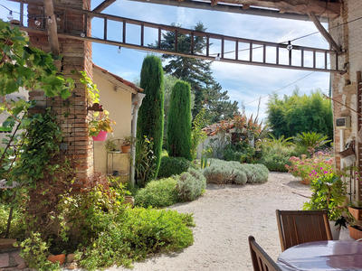 Maison - 265 m² - 7 pièces