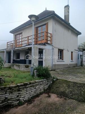 Maison - 95 m² - 3 pièces