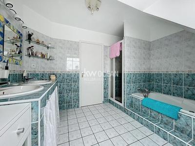 Maison - 130 m² - 6 pièces