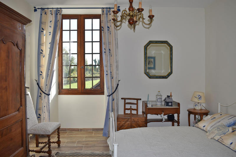 Demeure - 275 m² - 7 pièces