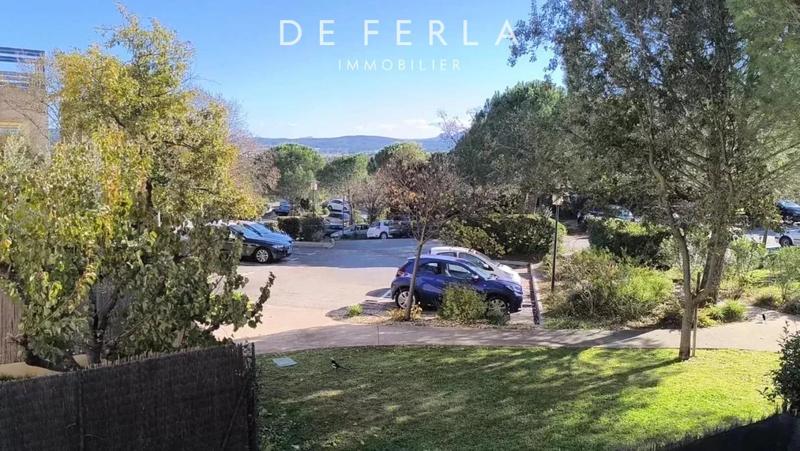 Appartement - 85 m² - 4 pièces