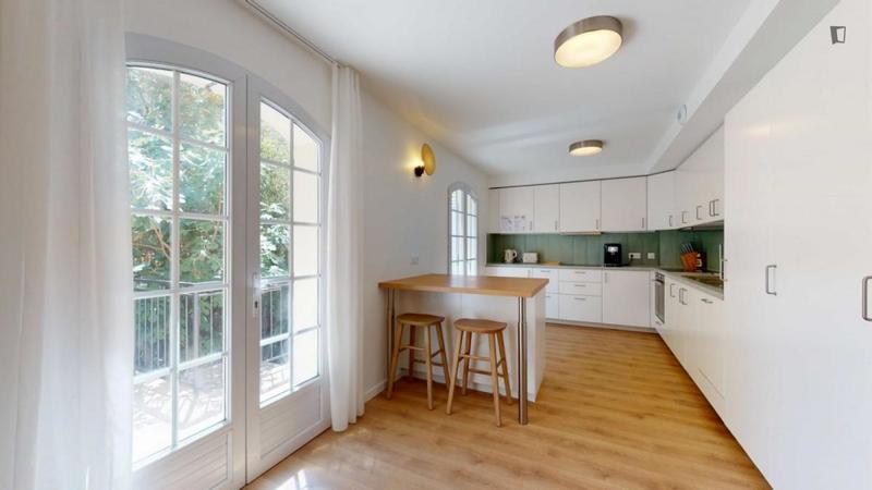 Chambre - 13 m² - 6 pièces