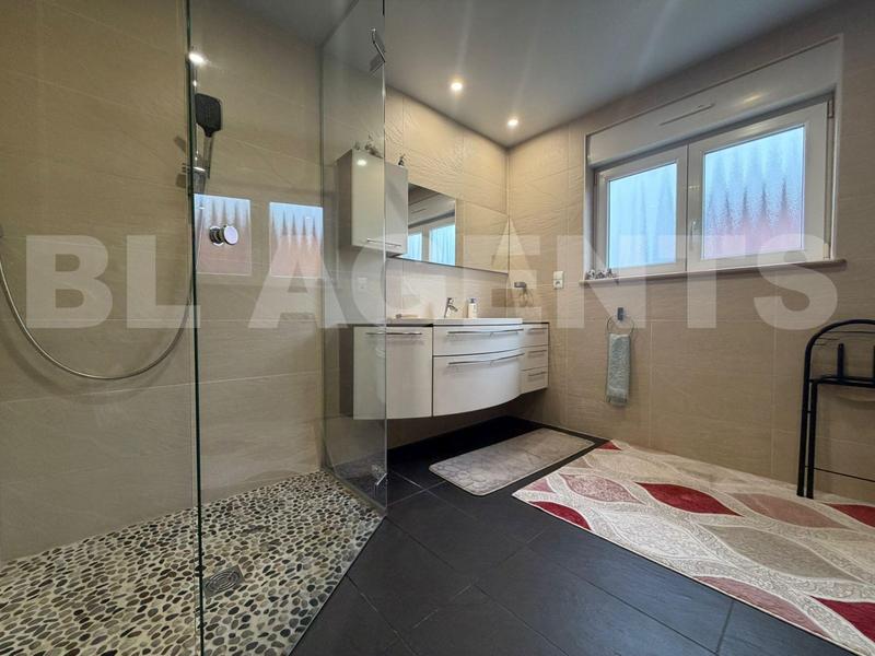 Maison - 138 m² - 5 pièces