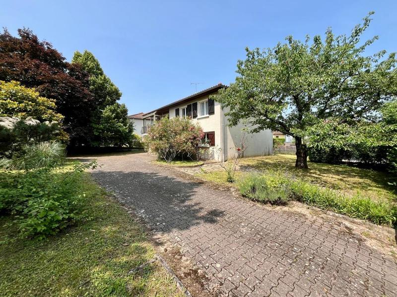 Maison - 136 m² - 5 pièces