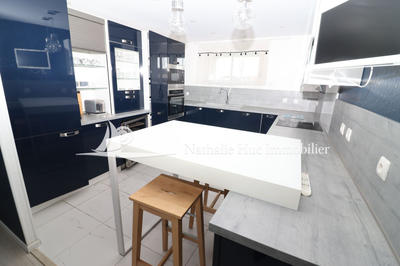 Appartement - 90 m² - 4 pièces