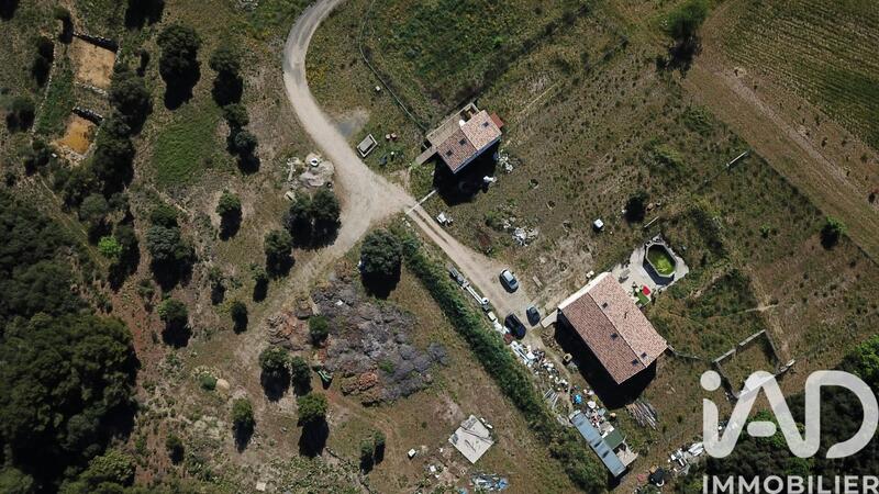 Maison - 277 m² - 10 pièces