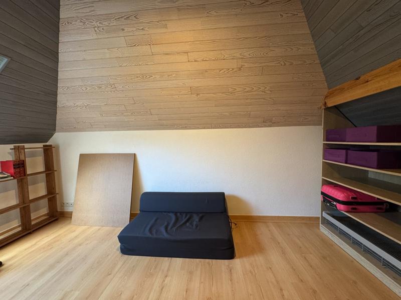 Maison - 250 m² - 8 pièces