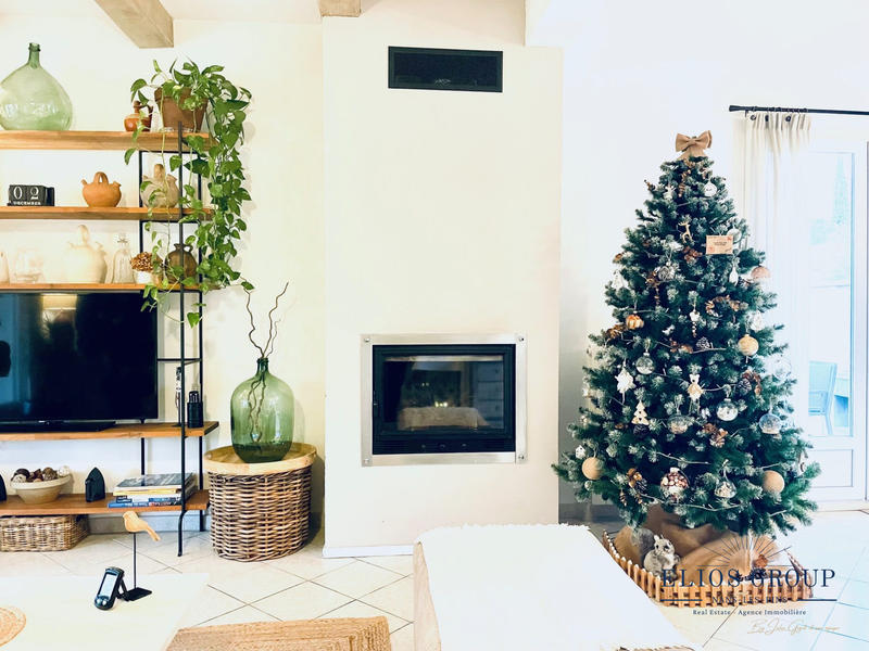 Maison - 167 m² - 6 pièces