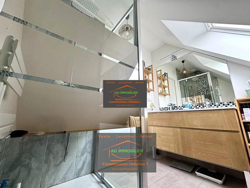 Maison - 121 m² - 6 pièces