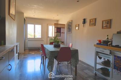 Maison de village - 141 m² - 5 pièces