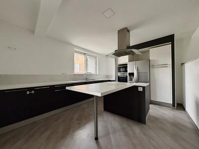 Maison - 159 m² - 5 pièces