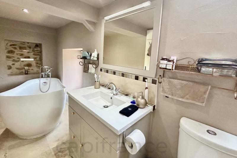 Maison en pierre - 190 m² - 5 pièces