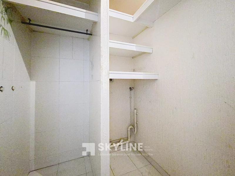 Appartement - 97 m² - 4 pièces