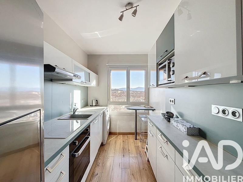 Appartement - 79 m² - 3 pièces