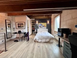 Loft - 68 m² - 2 pièces