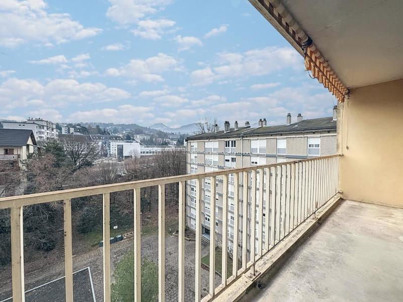 Appartement - 94 m² - 5 pièces