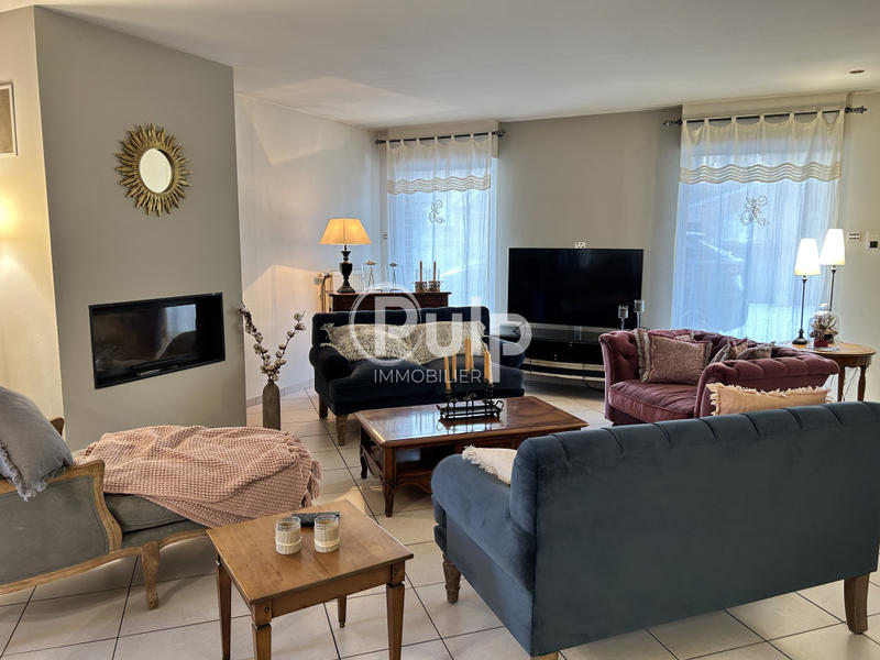 Maison - 150 m² - 7 pièces