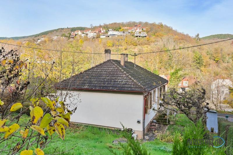 Maison - 98 m² - 5 pièces