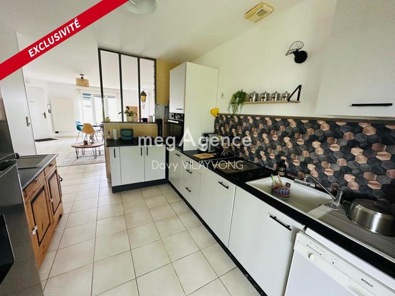 Maison traditionnelle - 81 m² - 4 pièces