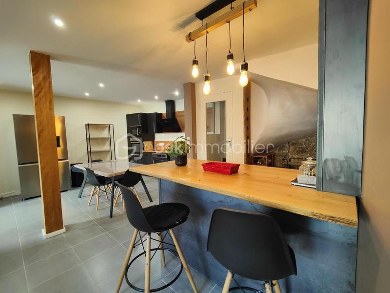 Maison de village - 80 m² - 4 pièces