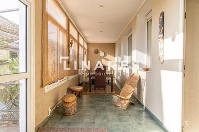 Appartement - 217 m² - 5 pièces