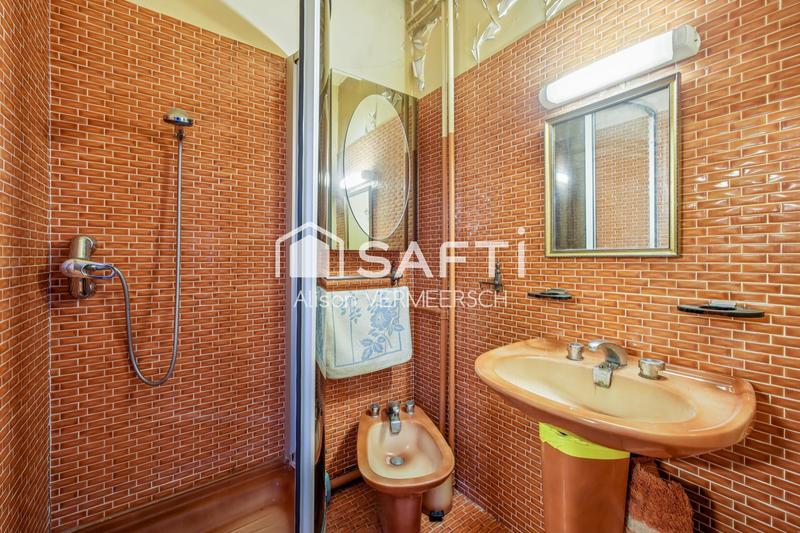 Maison - 204 m² - 7 pièces