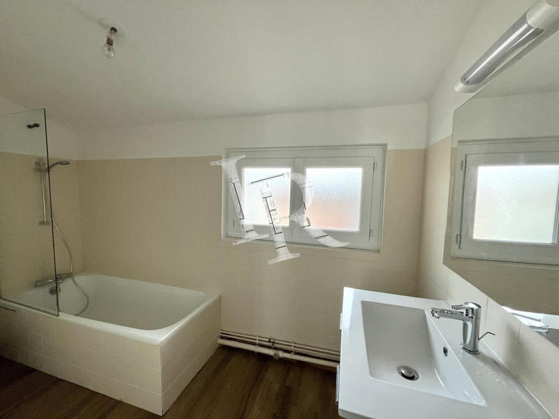 Appartement - 66 m² - 2 pièces