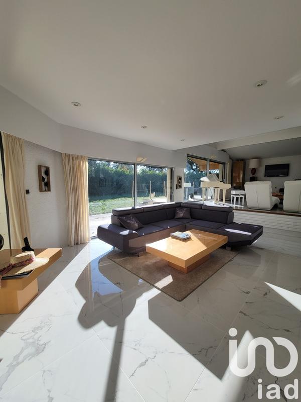 Maison de maîtres - 280 m² - 9 pièces