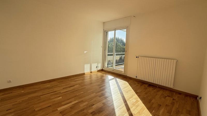 Villa - 242 m² - 7 pièces