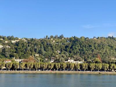 Appartement - 88 m² - 3 pièces