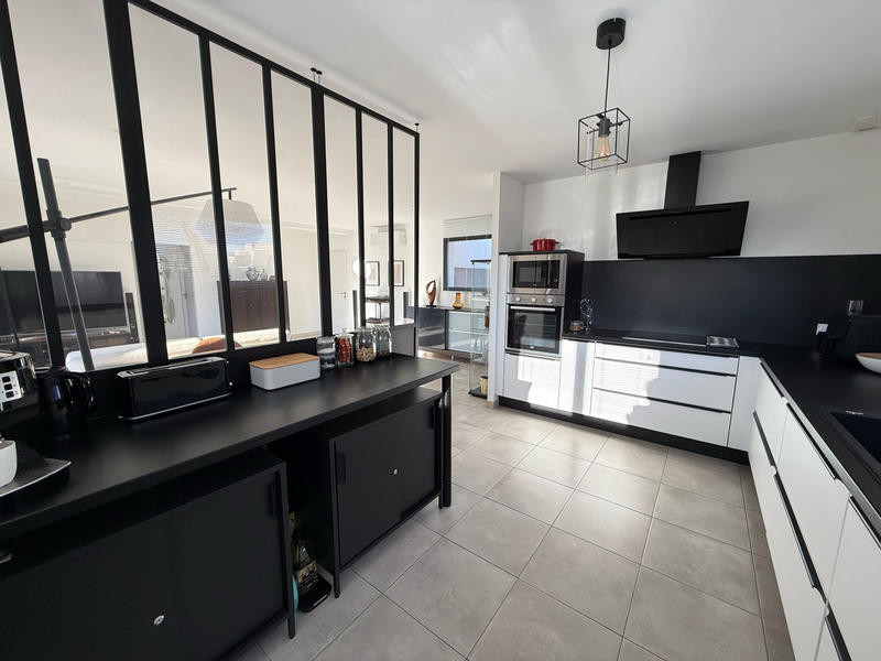 Maison - 97 m² - 4 pièces