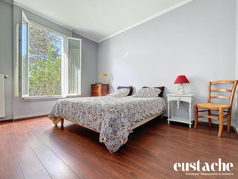 Maison ancienne - 207 m² - 6 pièces