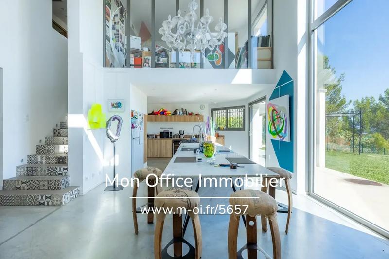 Maison - 272 m² - 7 pièces