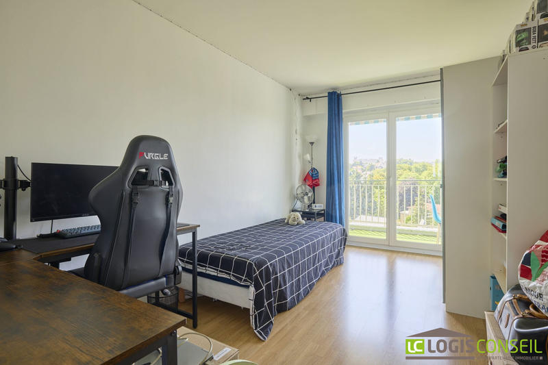 Appartement - 83 m² - 4 pièces