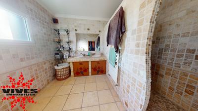 Maison - 210 m² - 8 pièces