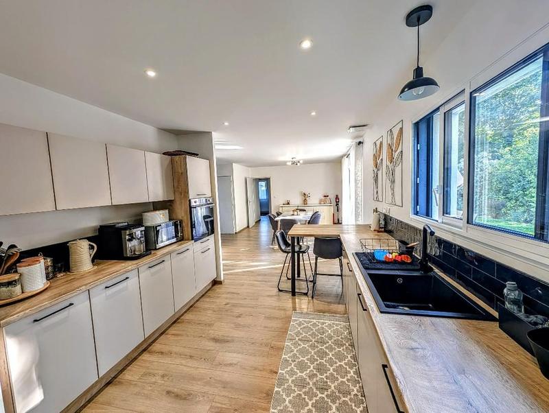 Maison - 138 m² - 5 pièces