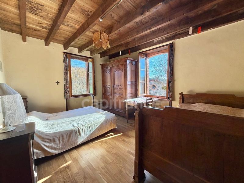 Maison en pierre - 140 m² - 5 pièces