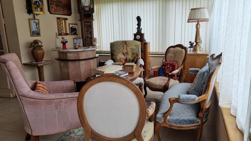 Propriété - 210 m² - 10 pièces