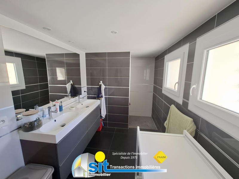 Maison - 100 m² - 6 pièces